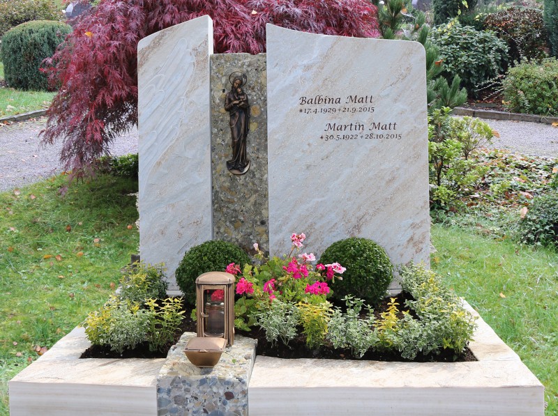 grabsteine-aus-naturstein-steinmetz-herbert-baldauf-immenstadt-allg-u