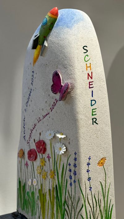 kindergrabstein-rakete-schmetterling-schneider-weissenhorn